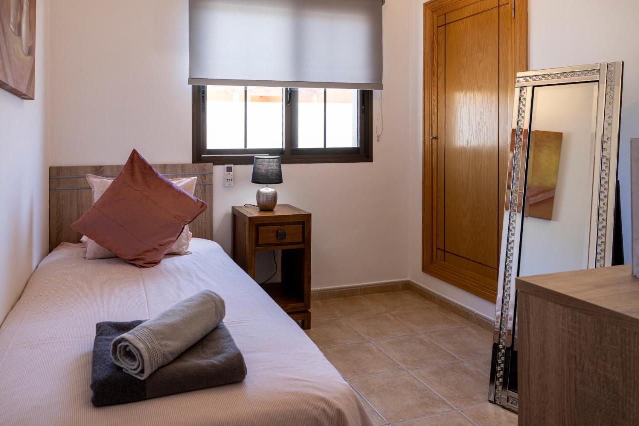 Ideal For Family Holidays, Near Beach And Golf- Casa James La Guirra Exterior foto